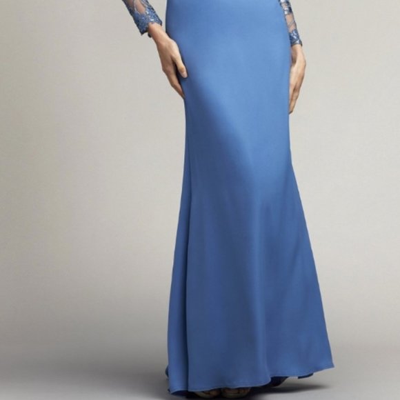 TADASHI SHOJI LONG SLEEVE SEQUINED LACE CREPE CADET BLUE GOWN sz 8 - Picture 3 of 8